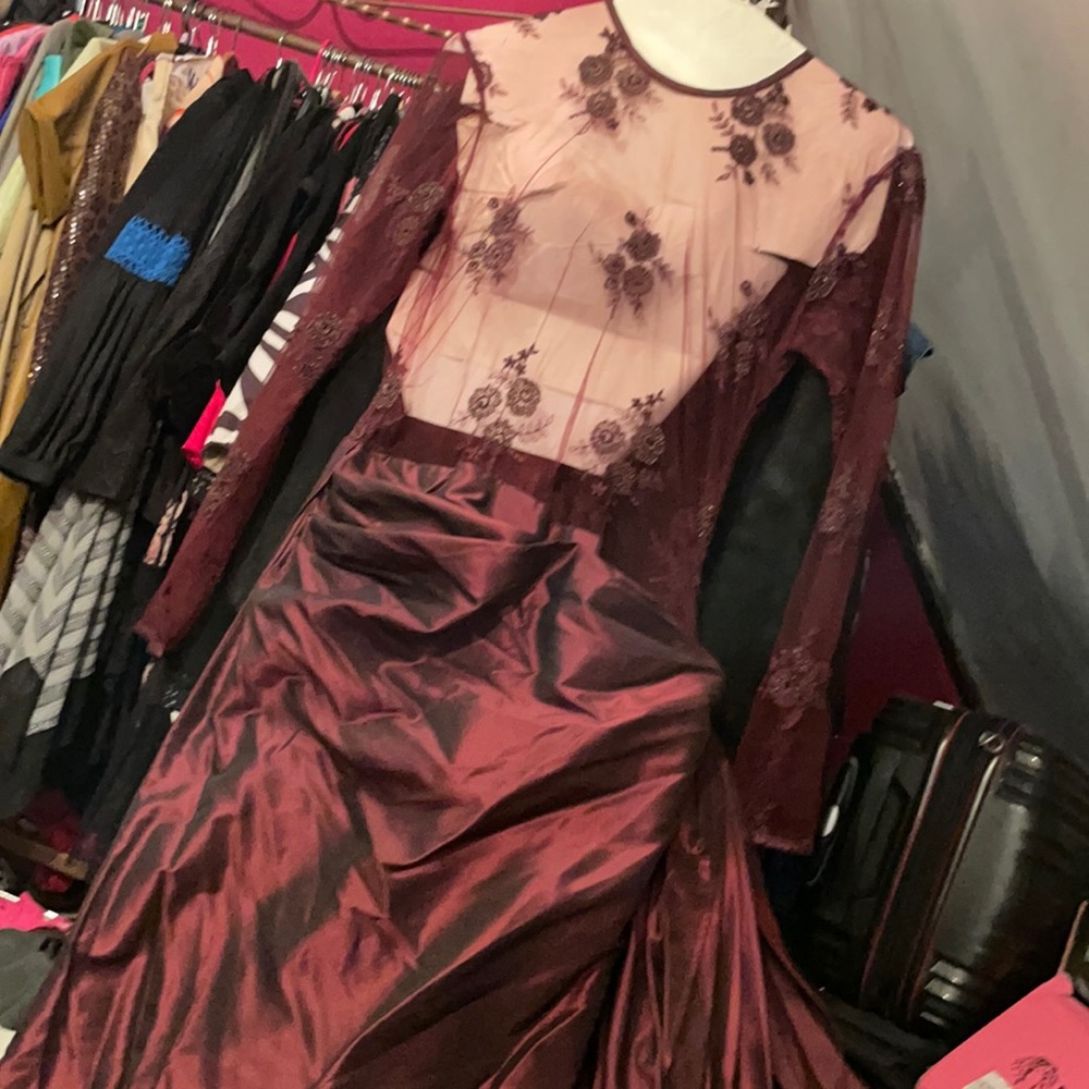 remake of Halle Berry Oscar dress